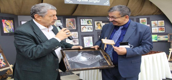 24-kitap-fuari-uluslararasi-duzeyde-konuklarini-agirladi-17.jpg