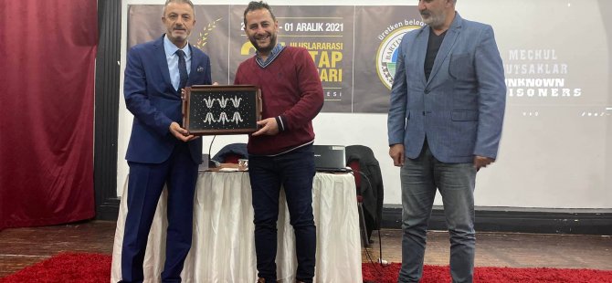 24-kitap-fuari-uluslararasi-duzeyde-konuklarini-agirladi-46.jpg