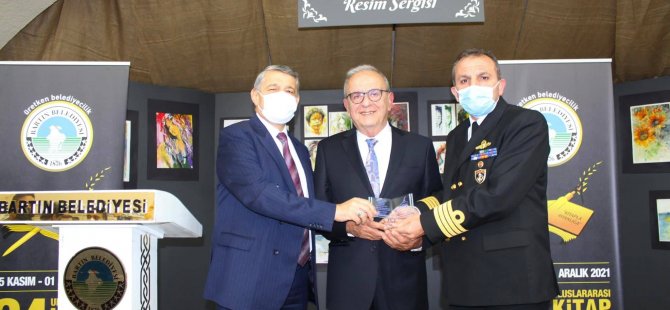 24-kitap-fuari-uluslararasi-duzeyde-konuklarini-agirladi-9.jpg